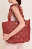 תמונת כל הלוק של Quilty Pleasures Tote Medium